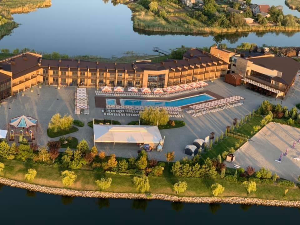 Ostrov River Club Novoselovka  외부 사진