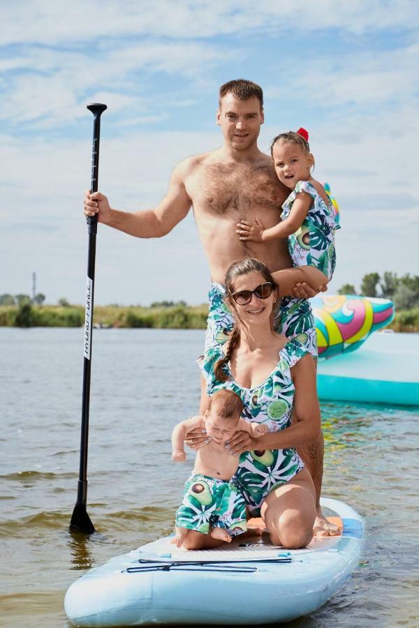 Ostrov River Club Novoselovka  외부 사진