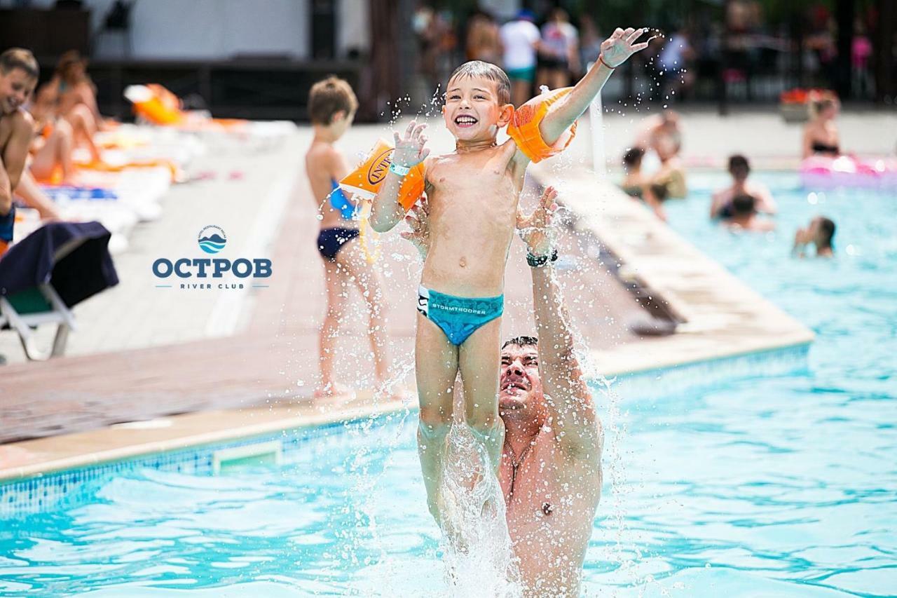 Ostrov River Club Novoselovka  외부 사진